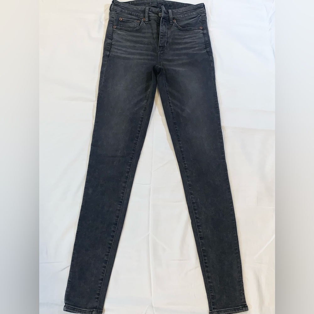 American Eagle Charcoal Jeggings, Size 6 X-Long.